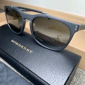 Burberry Sunglasses Men's 0BE4244 - Black
